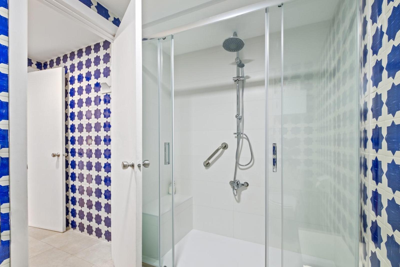 Piso Con 2 Habitaciones, 2 Terrazas Y Piscina Torremolinos Luaran gambar