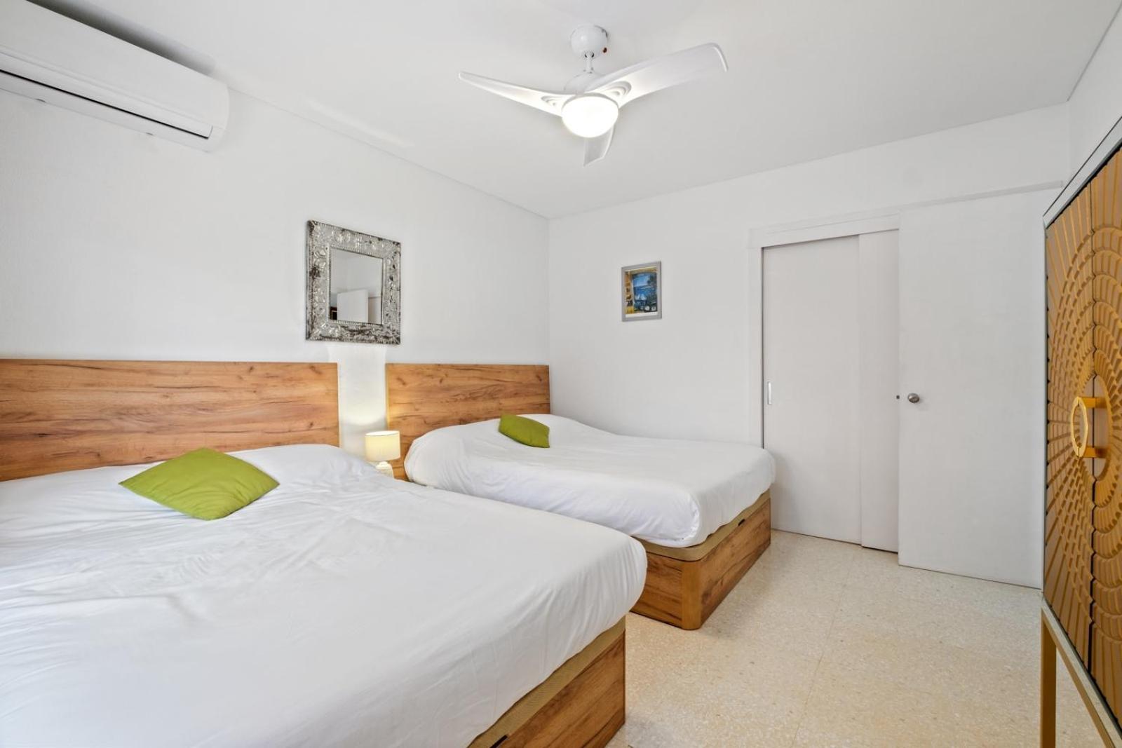 Piso Con 2 Habitaciones, 2 Terrazas Y Piscina Torremolinos Luaran gambar