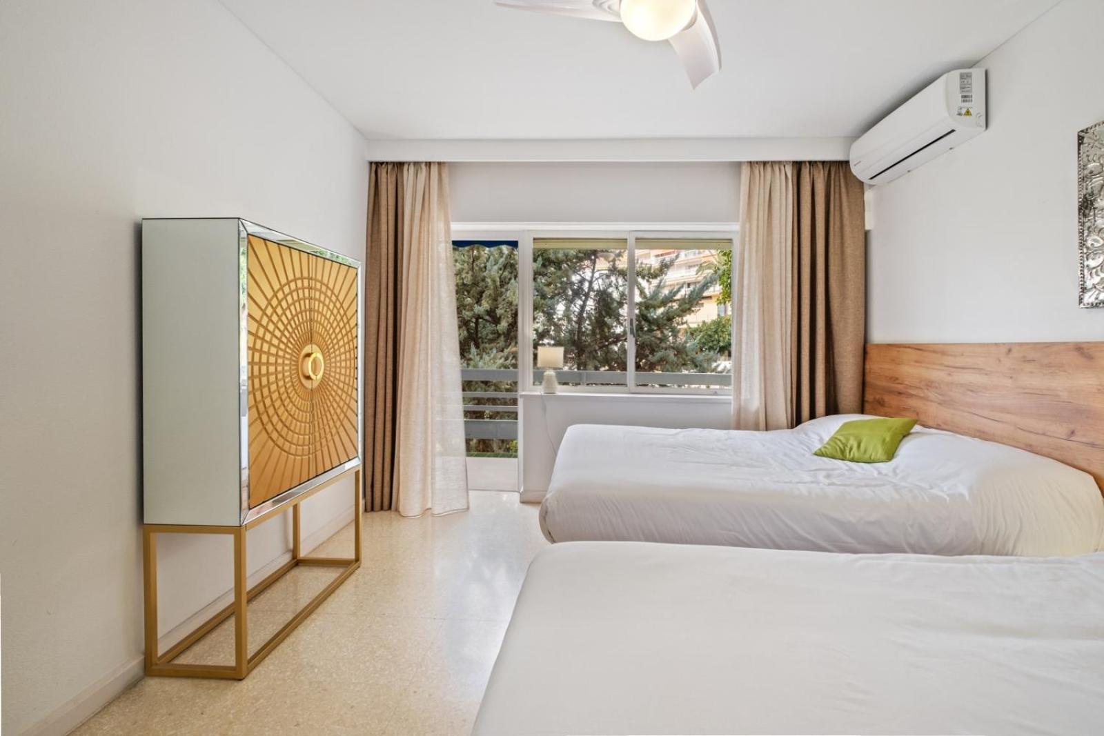 Piso Con 2 Habitaciones, 2 Terrazas Y Piscina Torremolinos Luaran gambar
