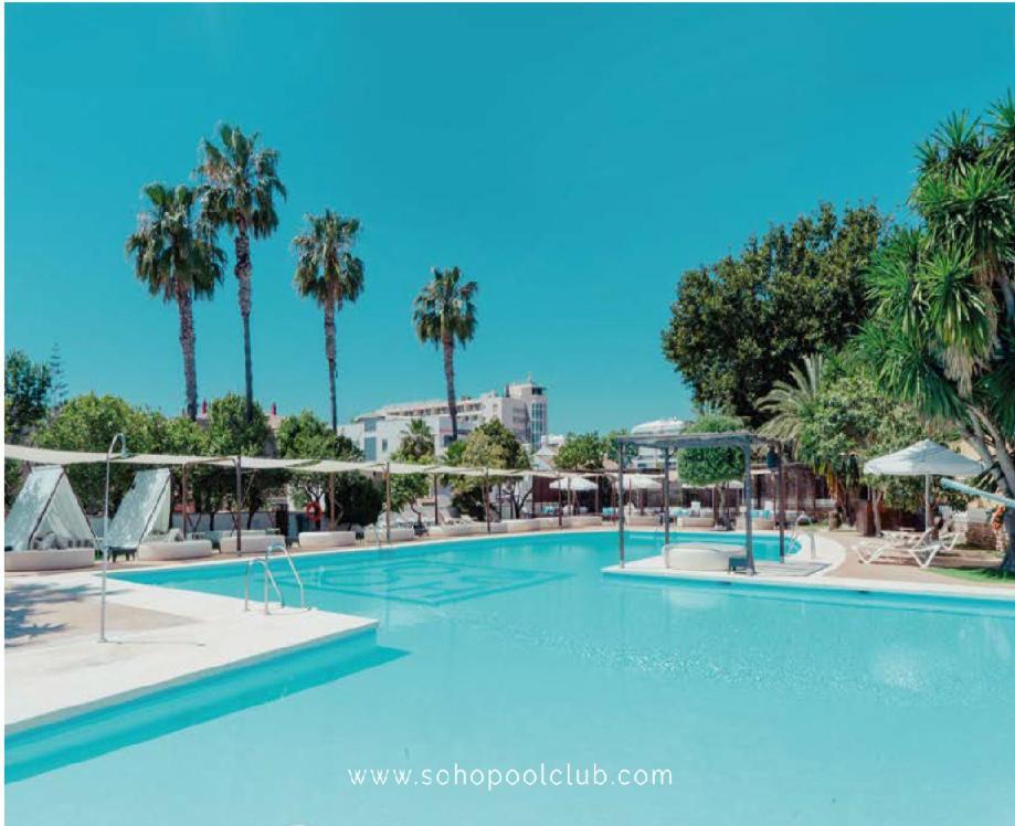 Piso Con 2 Habitaciones, 2 Terrazas Y Piscina Torremolinos Luaran gambar
